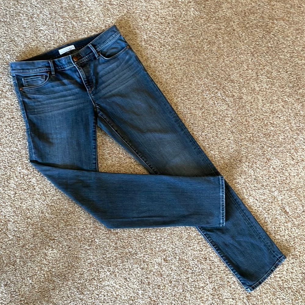 EUC Loft Modern Straight Faded Jeans Size 27